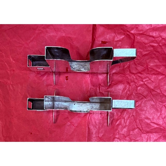 A Pair of 1920s Vintage Etched Sterling Silver Holders Bookends Signed With B For Sale - Image 10 of 16