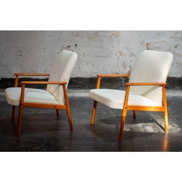 Mid-Century Modern Pair of Scandinavian Modern Arm Chairs For Sale - Image 3 of 6