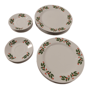 Vintage Christmas Holly Berry Porcelain Dinner Plates Set of 22