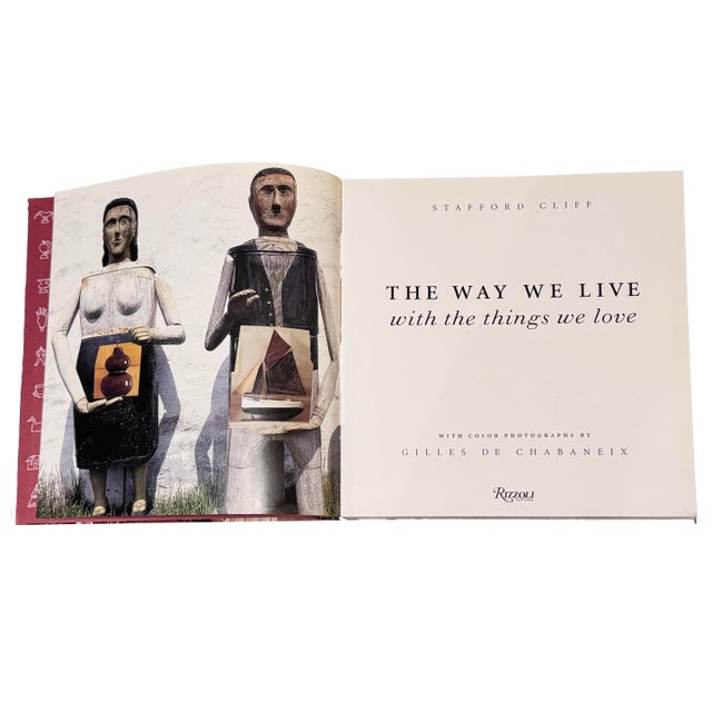 Description "The Way We Live with the Things We Love" looks at hundreds of creative and stylish interiors decorated with...