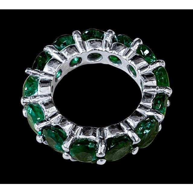 35 Pointer Each 4.5 Carat Emerald Anniversary Eternity Band / Ring in Platinum, Size 6 For Sale - Image 18 of 18