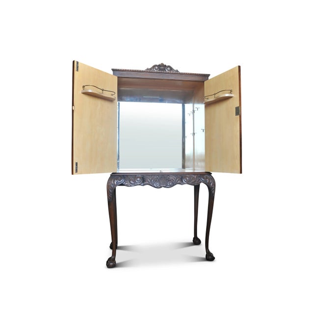 20th Century Queen Anne Revival Walnut Cocktail Cabinet with Fitted Brass Details For Sale - Image 4 of 7