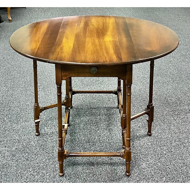 Statton Private Collection Warfield Mahogany Gate Leg Side Tables - A Pair For Sale - Image 9 of 11