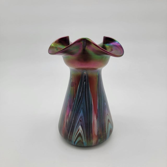 Josef Rindskopf’s Söhne Antique Art Nouveau Josef Rindskopf Bohemian Pulled Feather Iridescent Art Glass Vase For Sale - Image 4 of 9