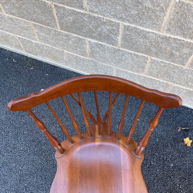 Vintage Kling Furniture American Traditional Cherry Comb Back Windsor