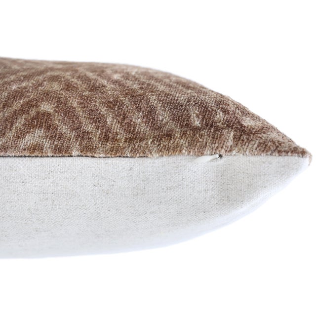Champagne Diamond Silk Velvet Lumbar Pillow 16x24 | Handmade Neutral Designer Accent Pillow For Sale In San Francisco - Image 6 of 8