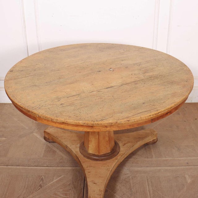 English Pine Breakfast Table For Sale - Image 4 of 7