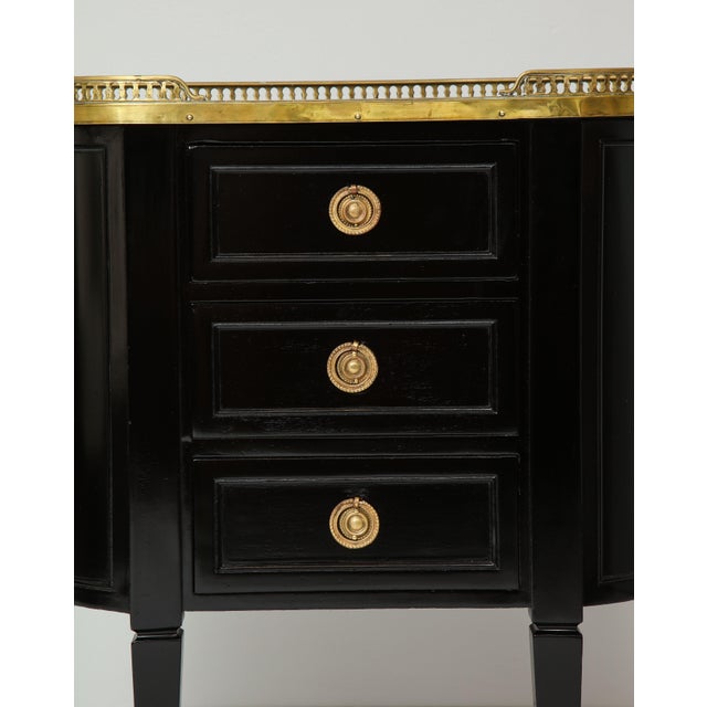 French Pair of Ebonized French Marble-Top Petite Commodes With Brass Gallery For Sale - Image 3 of 13