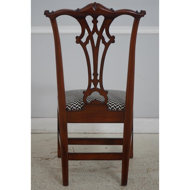 Henredon Set of 8 Henredon Chippendale Mahogany Dining Room Chairs For Sale - Image 4 of 18