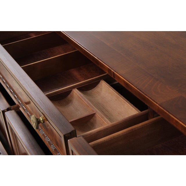 Henredon Villa Borghese 9 Drawer Walnut Dresser For Sale In Philadelphia - Image 6 of 17