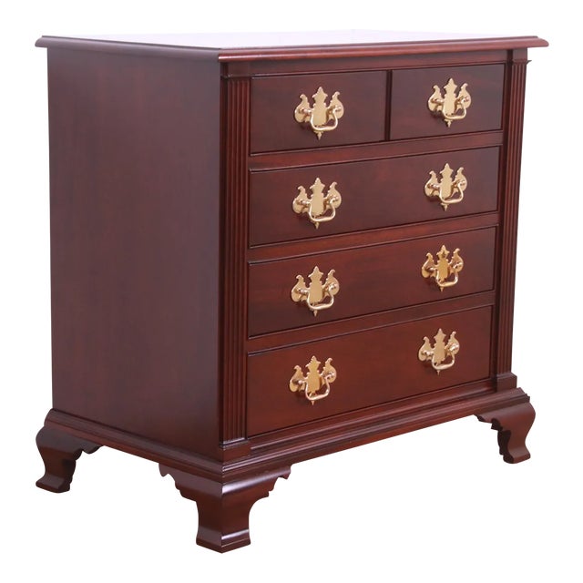 Stickley Colonial Williamsburg Georgian Mahogany Chest of Drawers, Newly Restored For Sale