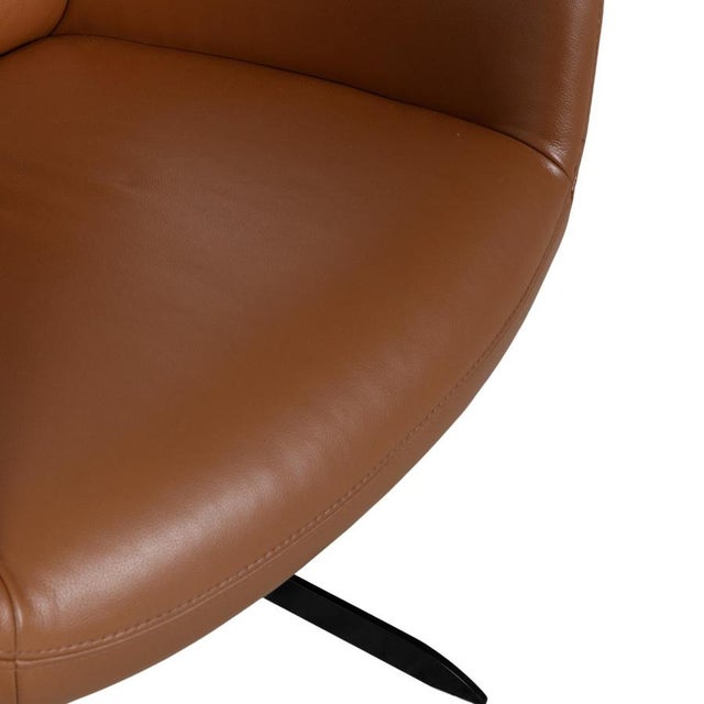 Animal Skin Set of Leather Solo Armchair and Ottoman with Manual Function from Bolia For Sale - Image 7 of 17