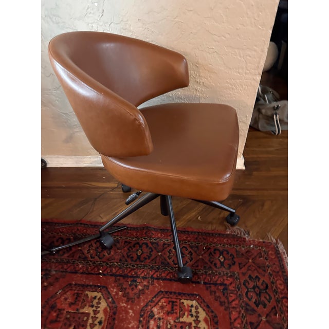 Contemporary Lincoln Round Office Chair For Sale - Image 3 of 5
