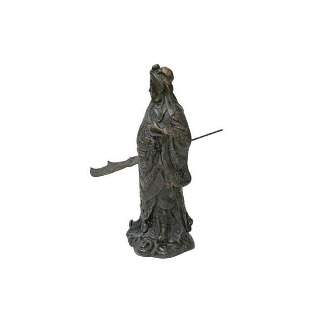 Embodying the indomitable spirit of Guan Yu (Guan Gong), the revered Chinese General, this magnificent bronze statue...