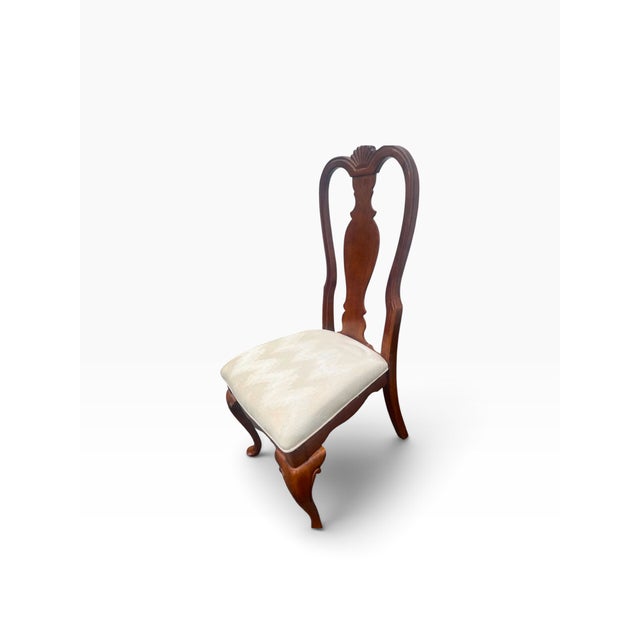 Late 20th Century Late 20th Century Attributed Ethan Allen Queen Anne Cherry Dining Chairs – Pair For Sale - Image 5 of 9