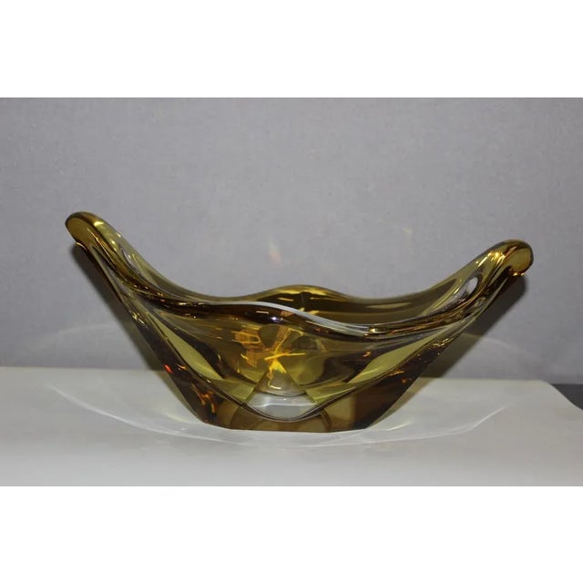 Yellow and transparent crystal bowl, marked Cristal Ile de France, circa 1960, Very good condition This piece has an...