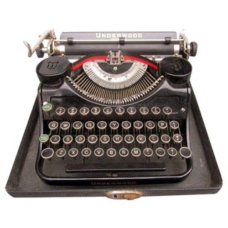 Vintage Antique Underwood Universal Typewriter For Sale