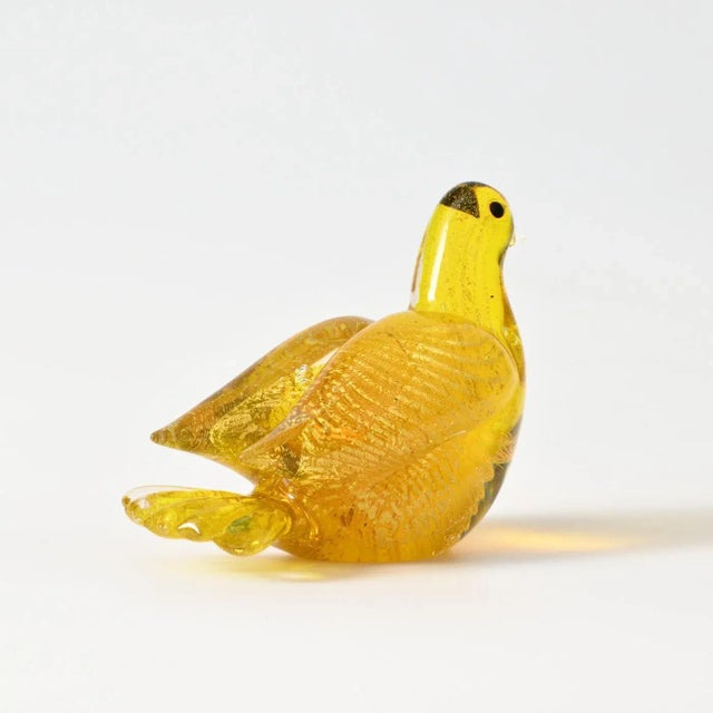 Yellow and Gold Glass Bird Figurine from Murano, 1960s For Sale - Image 4 of 11