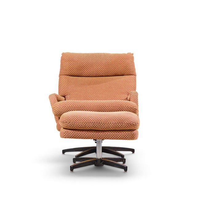 Milo Baughman for Directional Mid Century Swivel Lounge Chair with Ottoman The chair measures: 31 wide x 38 deep x 37.5...