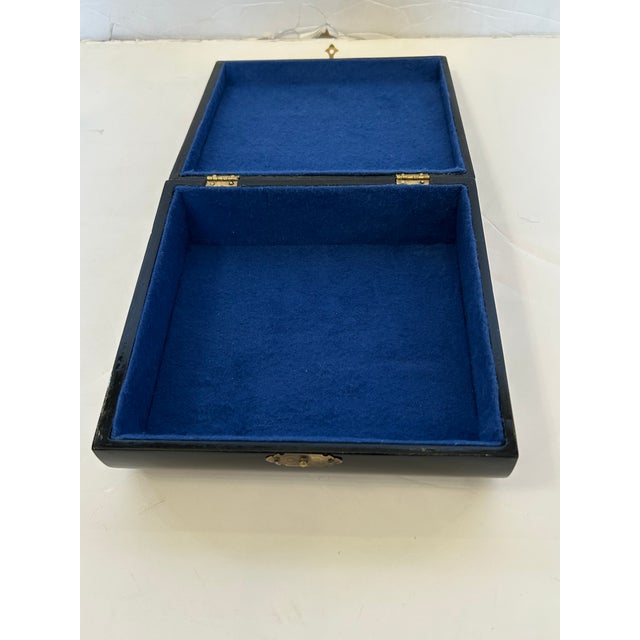 Black & Gold Lacquer Handmade Artisan Decorative Box For Sale - Image 10 of 10