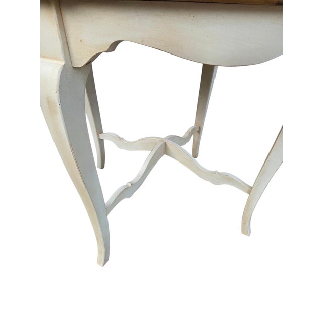 Ethan Allen Vintage Ethan Allen French Country End Side Cookie Corner Table Distressed Finish 646 For Sale - Image 4 of 14
