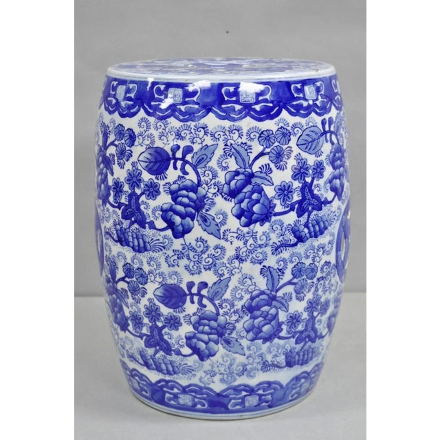 Late 20th Century Vintage Chinoiserie Blue White Porcelain Decorated Garden Seat Stool For Sale - Image 5 of 9
