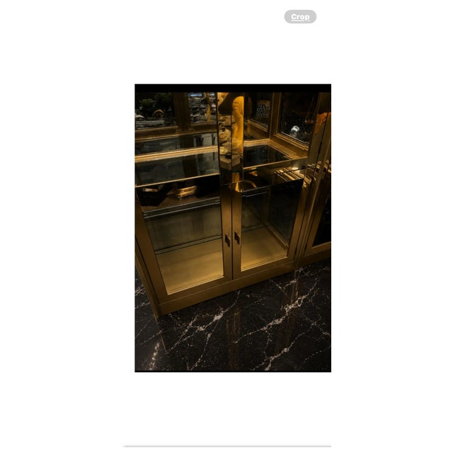 Mid Century Attribution MasterCraft Brass Clad Vitrine #2 For Sale - Image 14 of 17