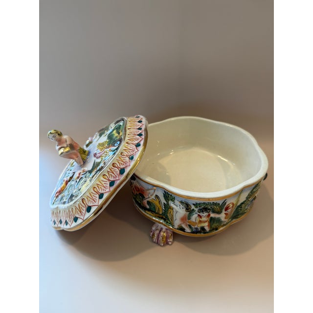 Vintage Italian Capodimonte Porcelain Lidded Box For Sale In Las Vegas - Image 6 of 7