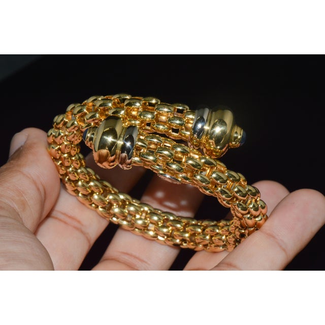 Late 20th Century Rare Fope Flex’it Blue Sapphire Woven Wrap Bangle Bracelet in 18k Yellow & White Gold For Sale - Image 9 of 17