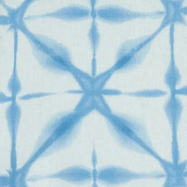 This printed Linen evokes the traditional Japanese dye technique of shibori. With its soft, blurred edges, Andromeda adds...