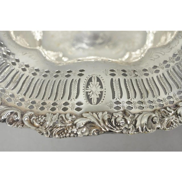 International Silver Early 20th Century Webster Wilcox 3236c International Silver Plated Scalloped Centerpiece Bowl For Sale - Image 4 of 18