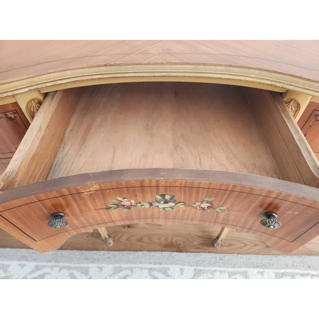 Vintage French Louis XV–Style Kidney-Shaped Desk / Vanity With Chair For Sale - Image 10 of 15
