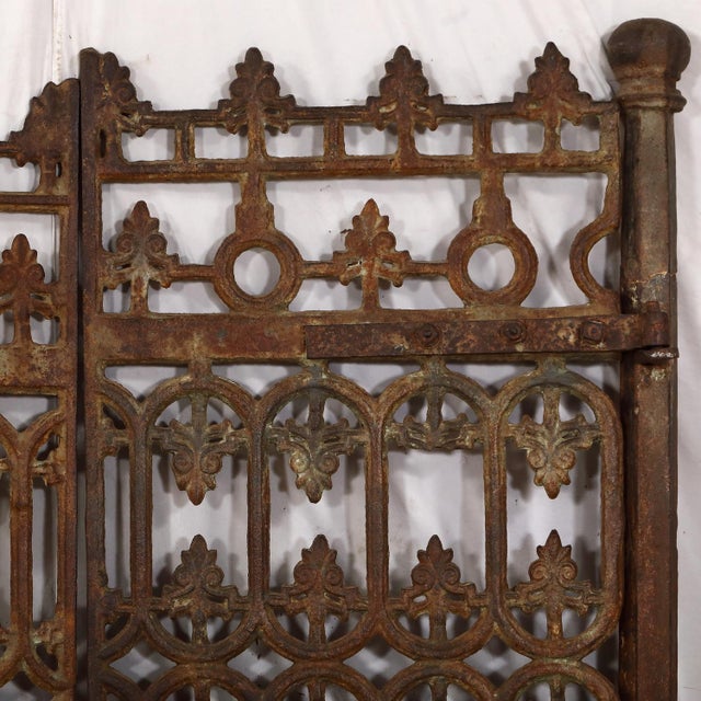 Vintage Indian Iron Garden Gate, in very good condition with a beautiful weathered patina. 56x3x51H