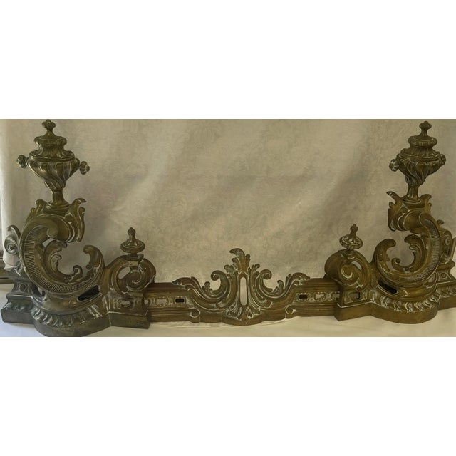 Vintage French Brass Adjustable Fireplace Fender For Sale In Birmingham - Image 6 of 9