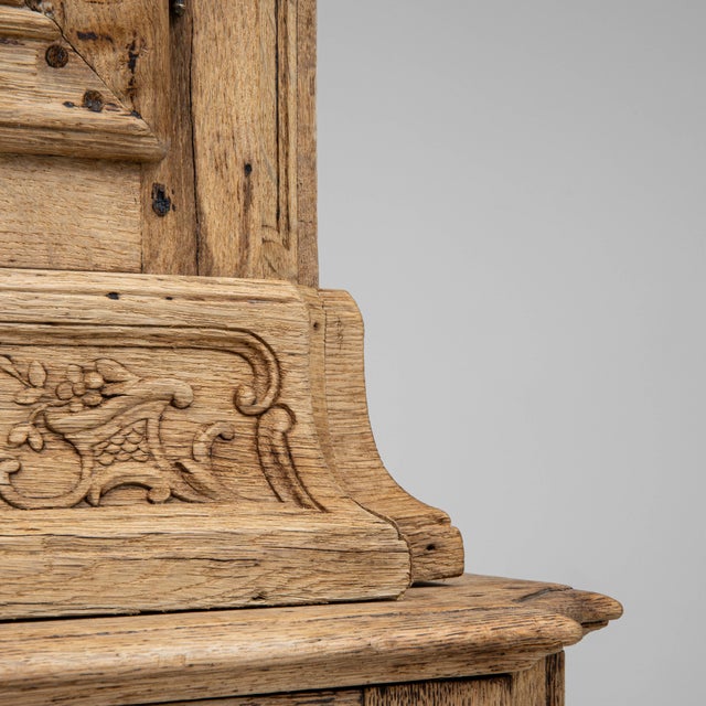Brown 19th Century Belgian Louis XV Oak Cabinet For Sale - Image 8 of 18