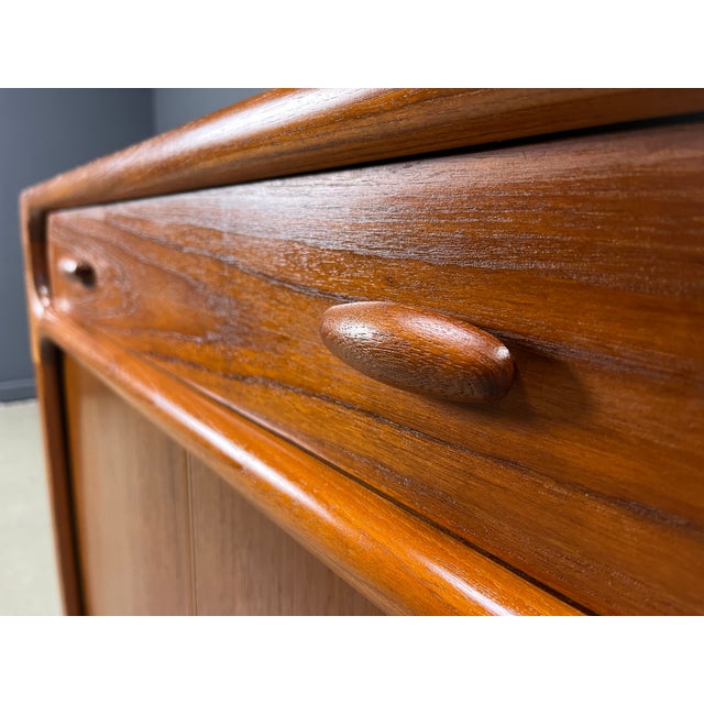 Mid-Century Modern Cabinet from Dyrlund, 1960s For Sale - Image 10 of 10