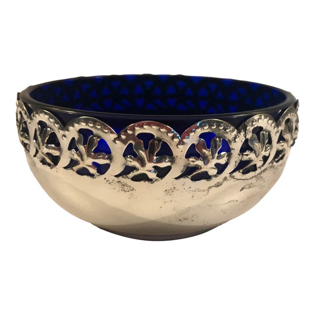 1940s English Silver Serving Bowl With Cobalt Glass Insert For Sale