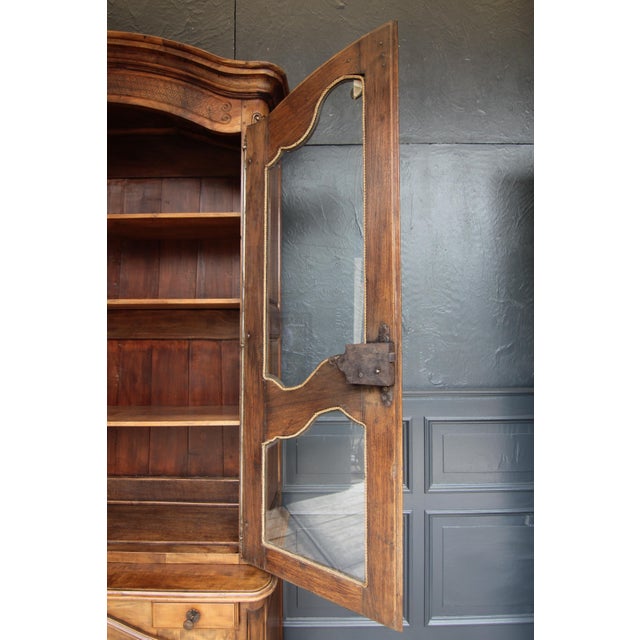 Early 19th Century French Provincial Walnut Buffet For Sale - Image 16 of 18