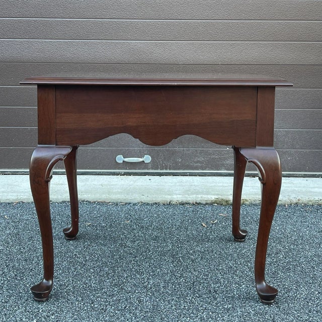 2000s Ethan Allen Georgian Court Queen Anne Solid Cherry Side or End Table With Drawer For Sale In Philadelphia - Image 6 of 11