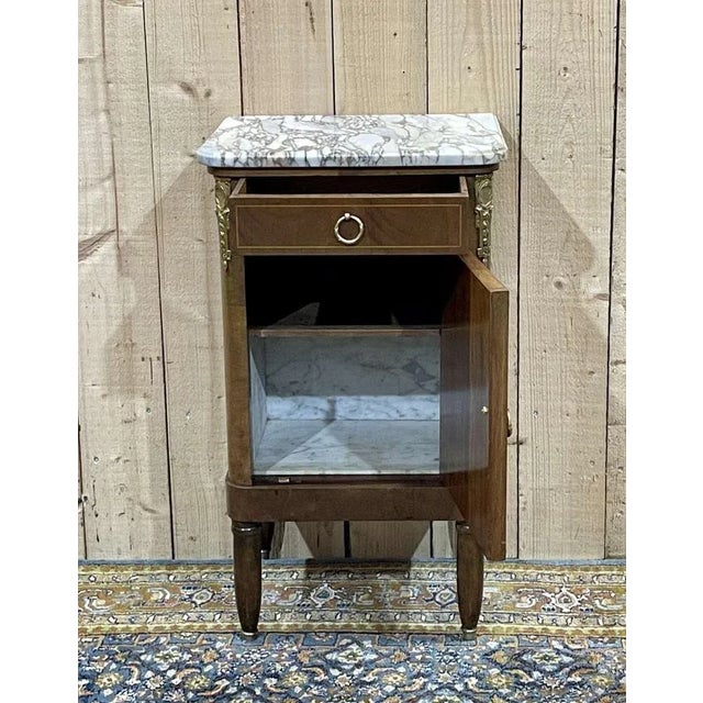 Night table in marquetry and white marble top early XXth - L = 44.5cm p = 38cm h = 78.5cm