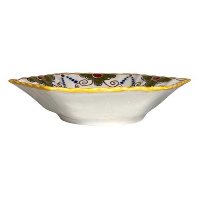 Hand-Painted Tichelaar Makkum Polychrome Hexagonal Dishes, 20th Century, Set of 2 For Sale - Image 6 of 13