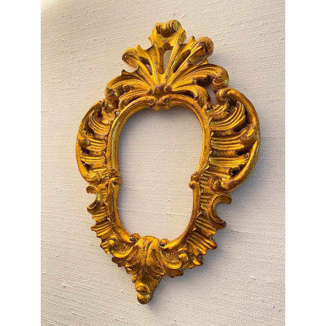 External dimensions: 35cm x 52cm Internal dimensions: 20cm x 28cm