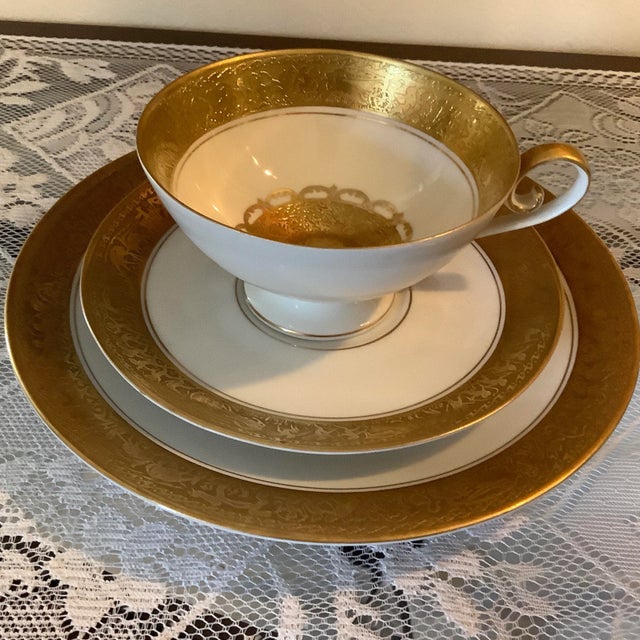 Bavarian Gilded Nymphs and Fairies Motif Tea Cup & Plates For Sale In New York - Image 6 of 12