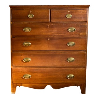 Antique Early 1800s American Neoclassical Walnut Chest of Drawers For Sale