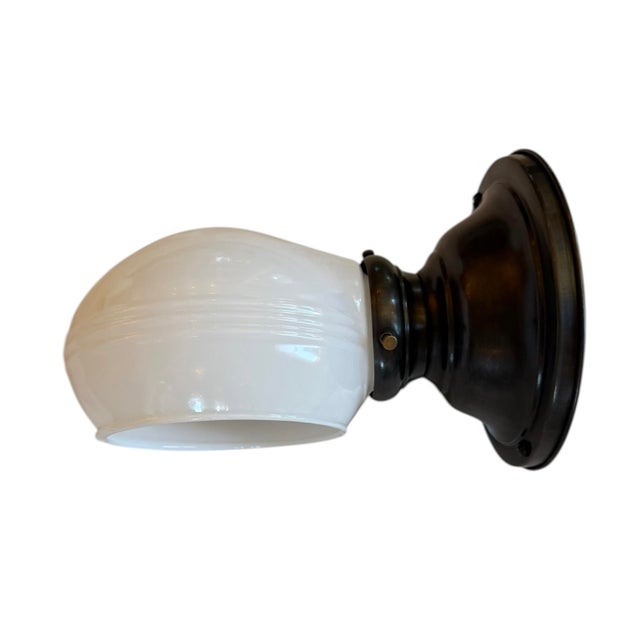 Mid-Century Modern Mid 20th Century Mid-Century Modern Clamshell Milkglass Wall Sconce For Sale - Image 3 of 5