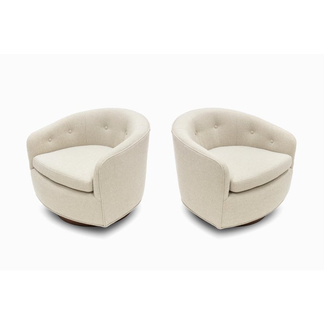 Pair of Vintage Mid Century Swivel Chairs by Milo Baughman For Sale - Image 9 of 9