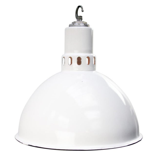 Vintage Industrial White Enamel Pendant Light from Benjamin For Sale - Image 5 of 5