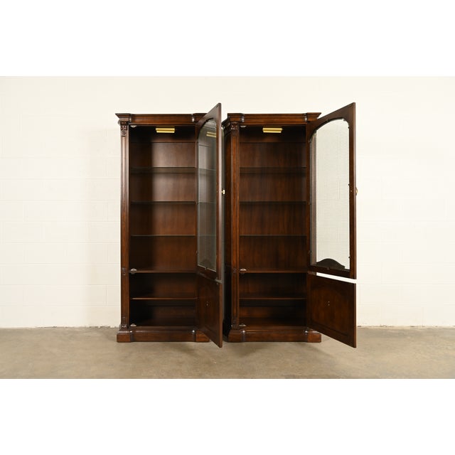 1960s Davis Cabinet Co. French Regency Louis XVI Carved Cherry Wood Lighted Bookcases or Display Cabinets, Pair For Sale - Image 5 of 16