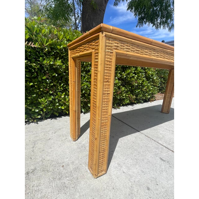 Late 20th Century Vintage Coastal Style Wicker Console Table With Glass Top For Sale - Image 5 of 7