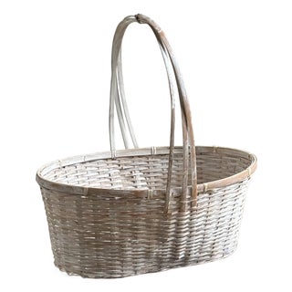 Late-20th Century White-Washed Splint Weave Wicker Gathering Basket For Sale
